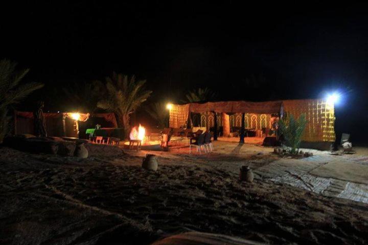 Auberge Sahara Garden Lac Yasmins Bagian luar foto