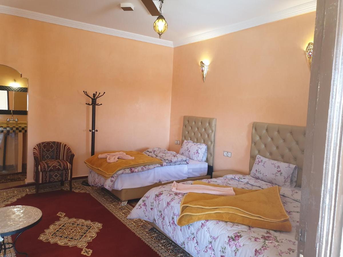Auberge Sahara Garden Lac Yasmins Bagian luar foto