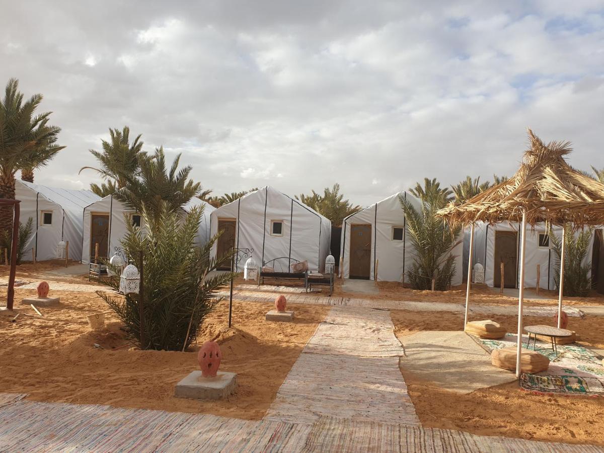 Auberge Sahara Garden Lac Yasmins Bagian luar foto