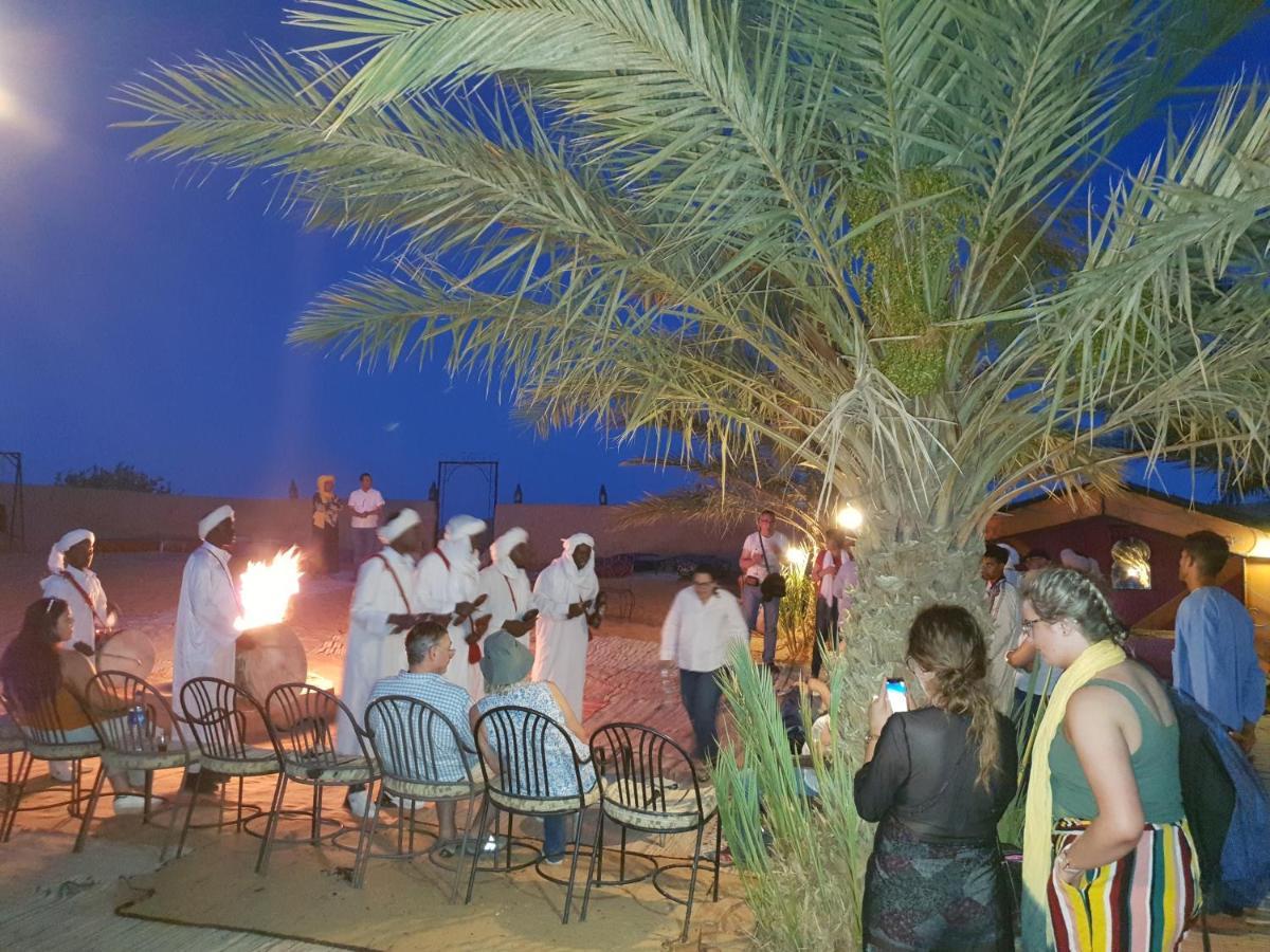 Auberge Sahara Garden Lac Yasmins Bagian luar foto