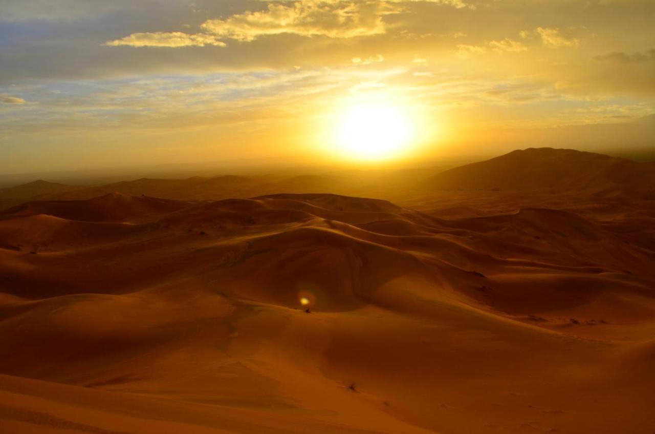 Auberge Sahara Garden Lac Yasmins Bagian luar foto