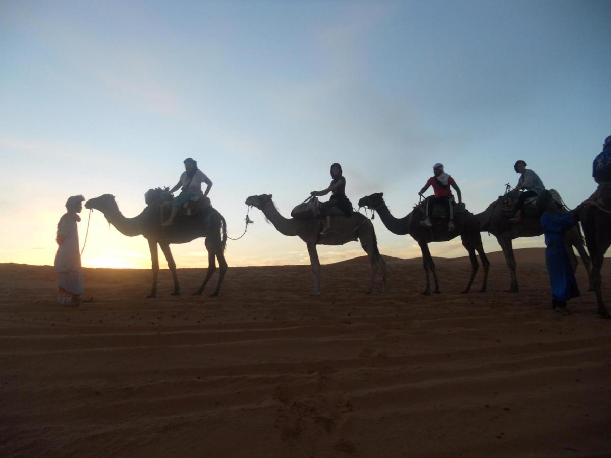 Auberge Sahara Garden Lac Yasmins Bagian luar foto