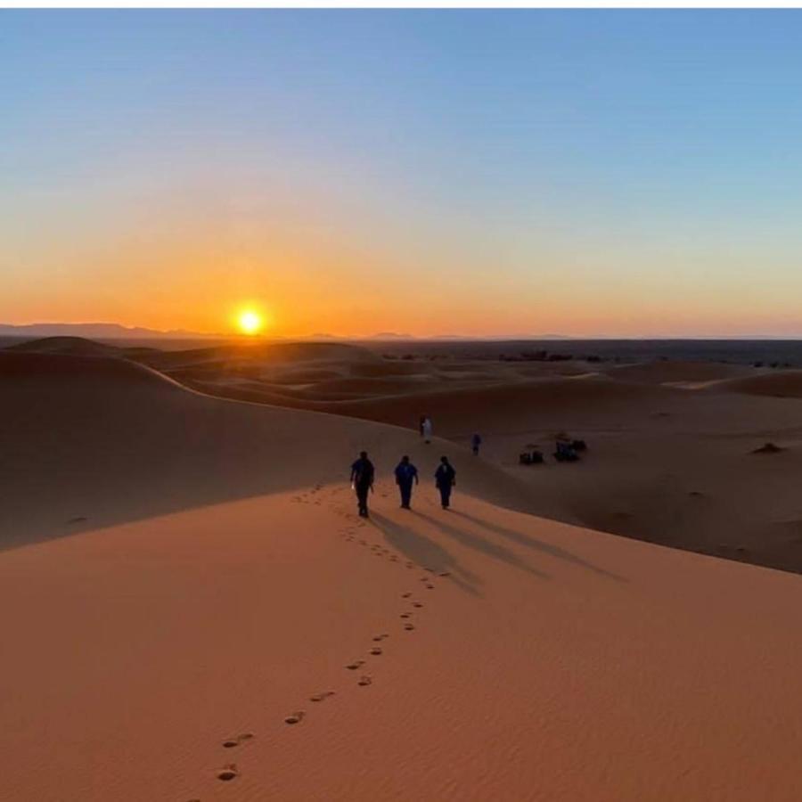 Auberge Sahara Garden Lac Yasmins Bagian luar foto