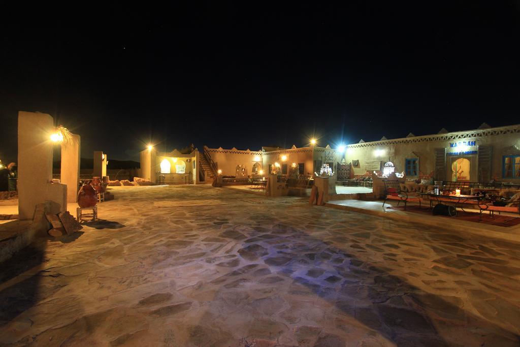 Auberge Sahara Garden Lac Yasmins Bagian luar foto