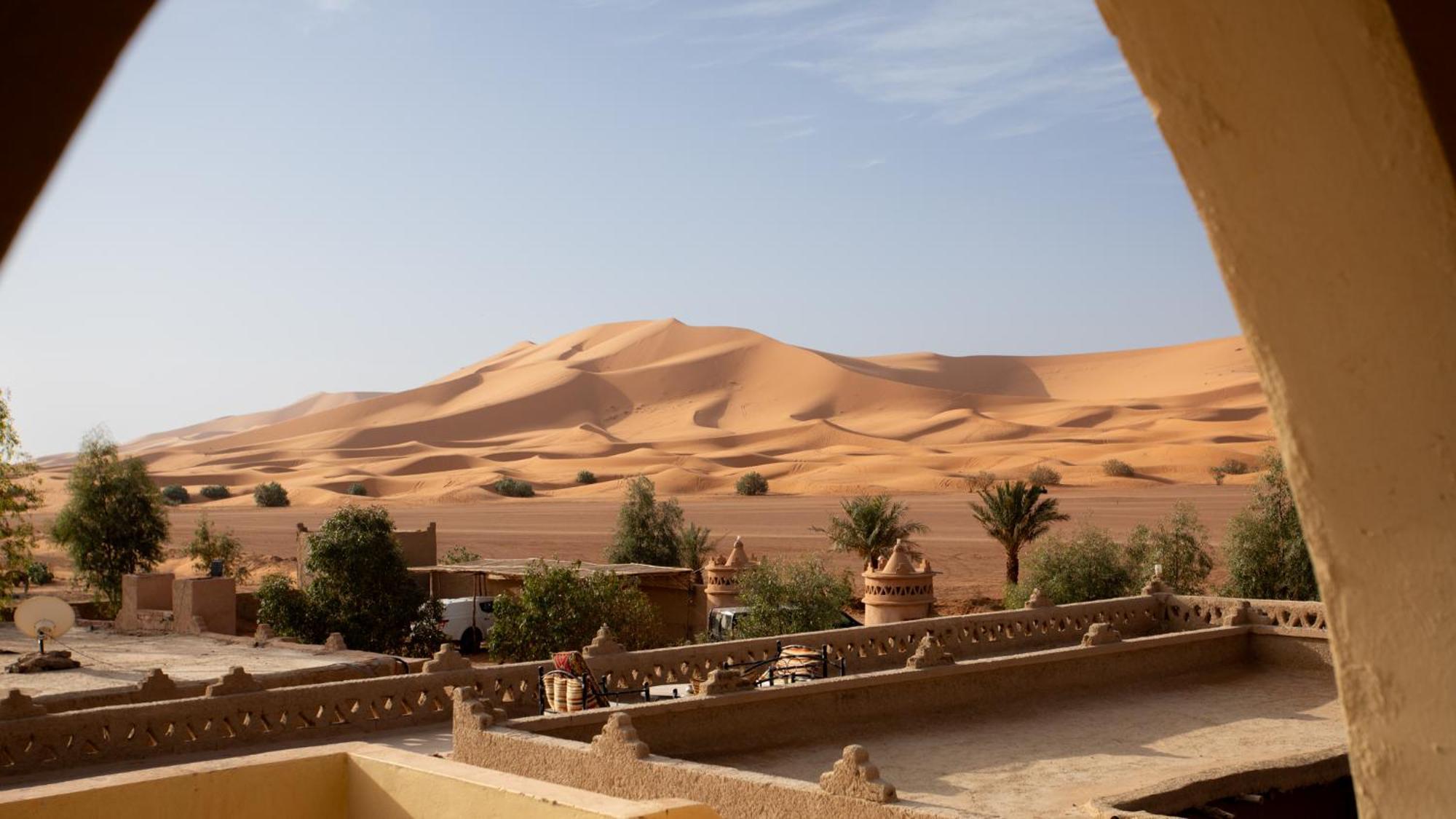 Auberge Sahara Garden Lac Yasmins Bagian luar foto