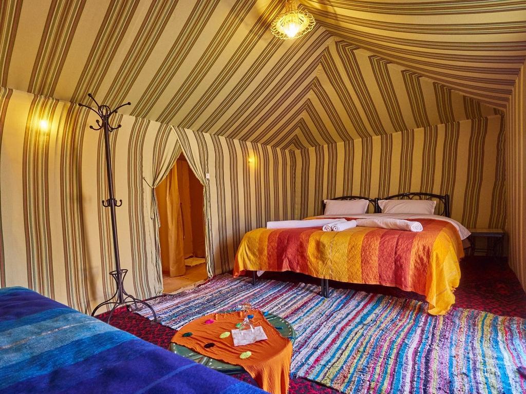 Auberge Sahara Garden Lac Yasmins Bagian luar foto