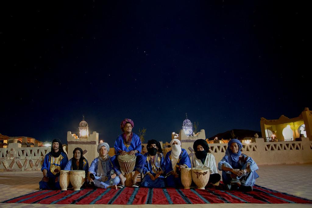 Auberge Sahara Garden Lac Yasmins Bagian luar foto