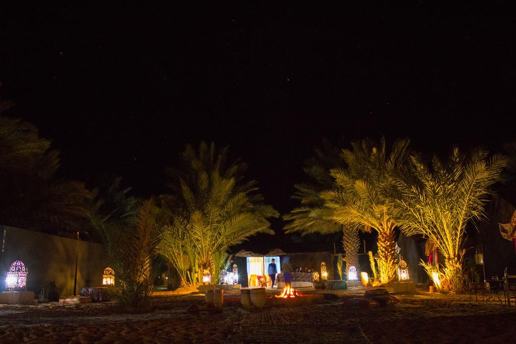 Auberge Sahara Garden Lac Yasmins Bagian luar foto