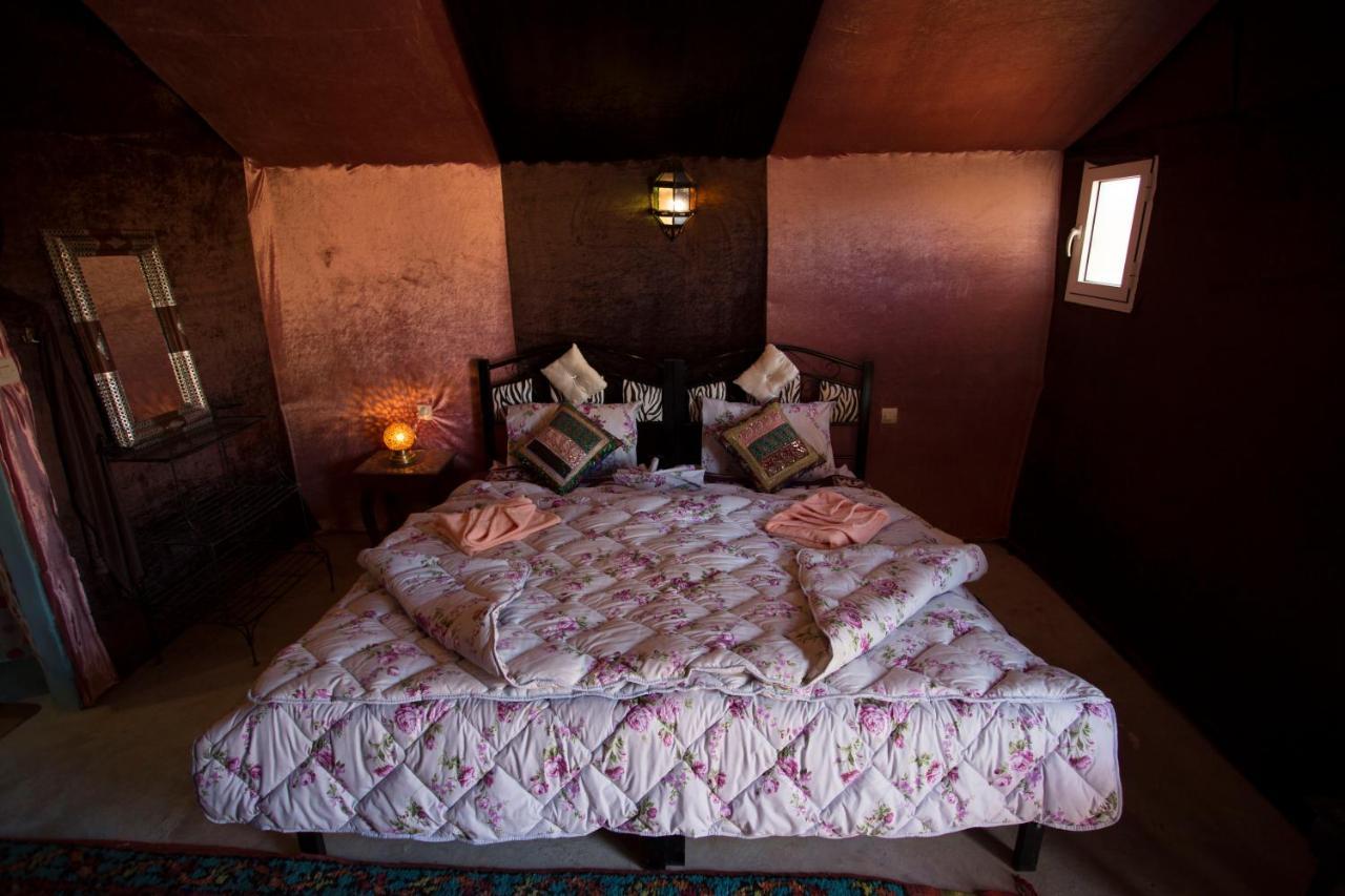 Auberge Sahara Garden Lac Yasmins Bagian luar foto