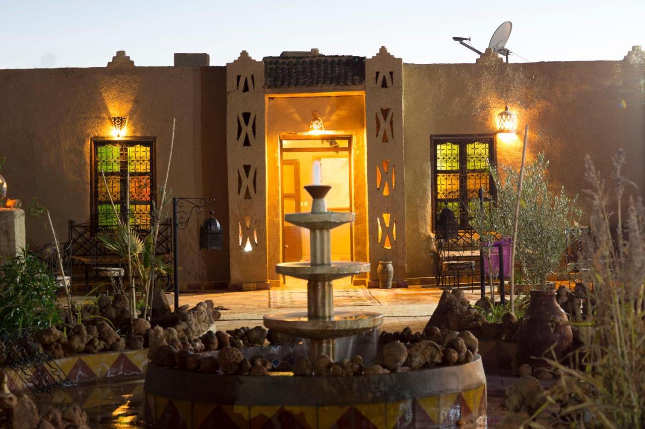 Auberge Sahara Garden Lac Yasmins Bagian luar foto